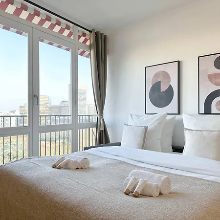 Apartment - Premium With Balcony And Lift For 5 Paris