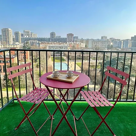 Apartment - Premium With Balcony And Lift For 5 *